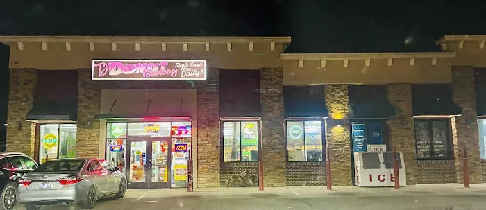 TJ's Donut Factory Picture 5