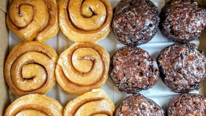 Donut Palace Picture 8