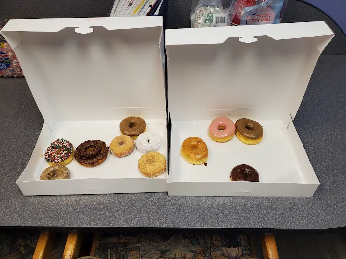 Donut Palace Picture 10