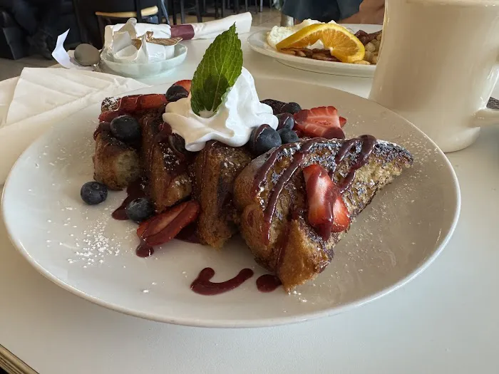 The Three Mothers Cuisine & Bakery Picture 7
