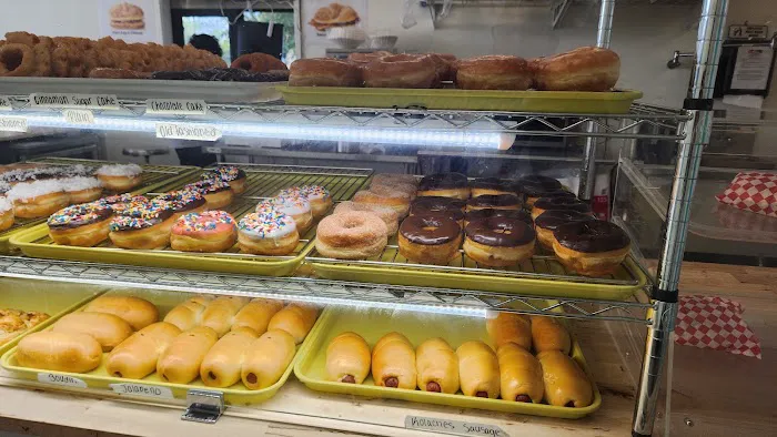 Daylight Donuts Picture 2