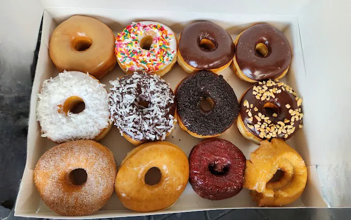 Daylight Donuts Picture 7