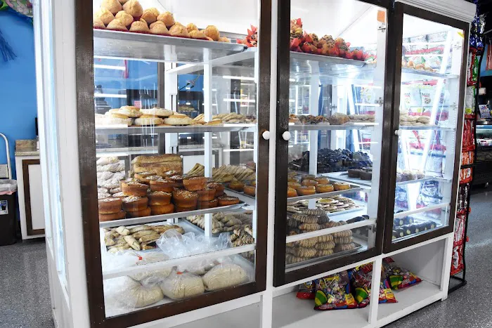 El Hornito Bakery 2 Picture 7