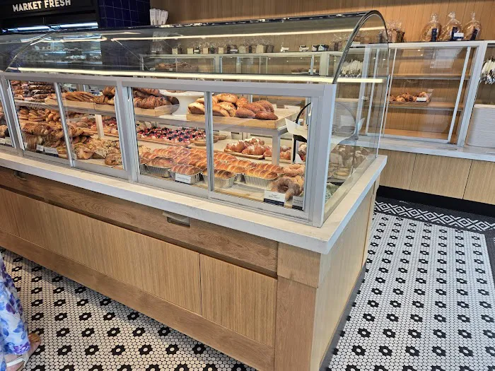 Paris Baguette Picture 2