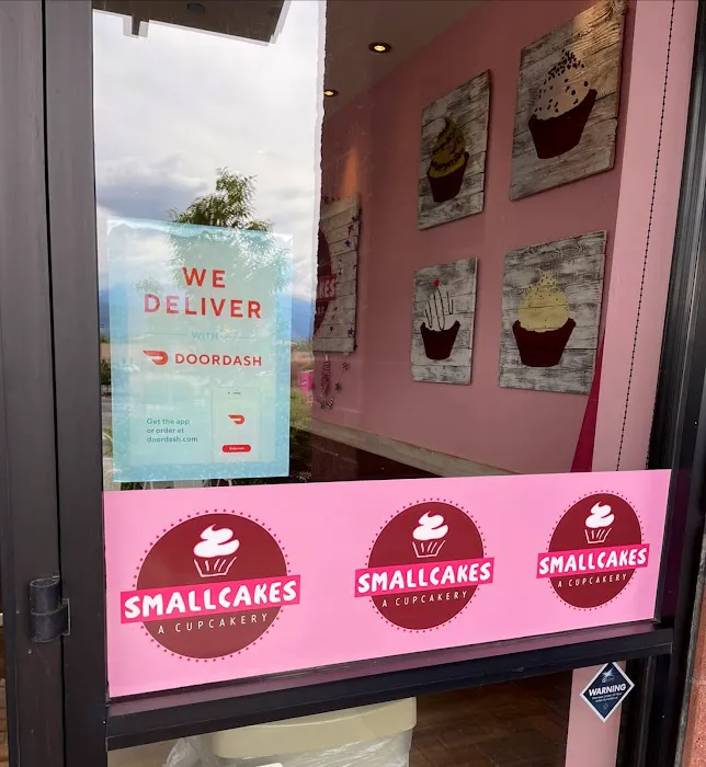 Smallcakes Cupcakery and Creamery Picture 1