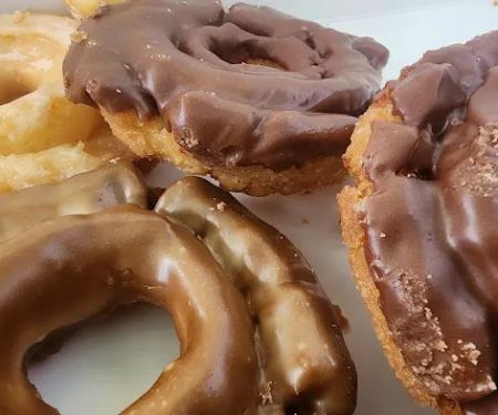 Arnold's Donuts and Coffee