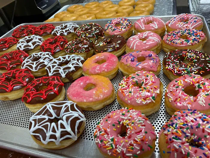 Arnold's Donuts and Coffee Picture 4