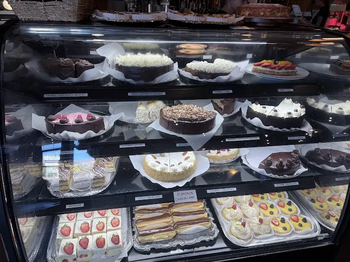 Marigold Cafe & Bakery Picture 9