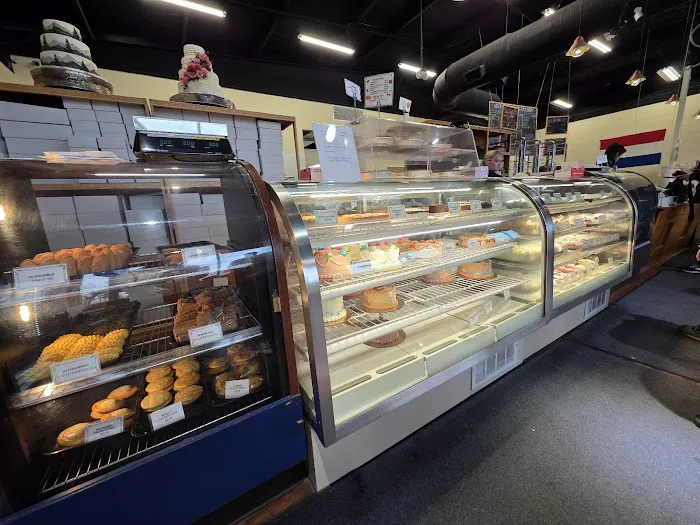 Boonzaaijer's Dutch Bakery Picture 2