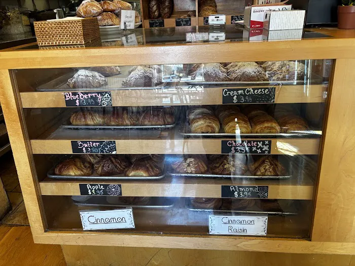 FRENCH BAKERY Picture 2