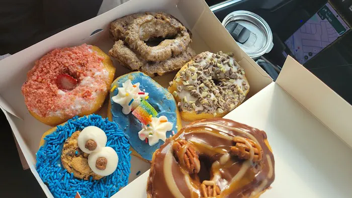 Amy's Donuts Picture 4