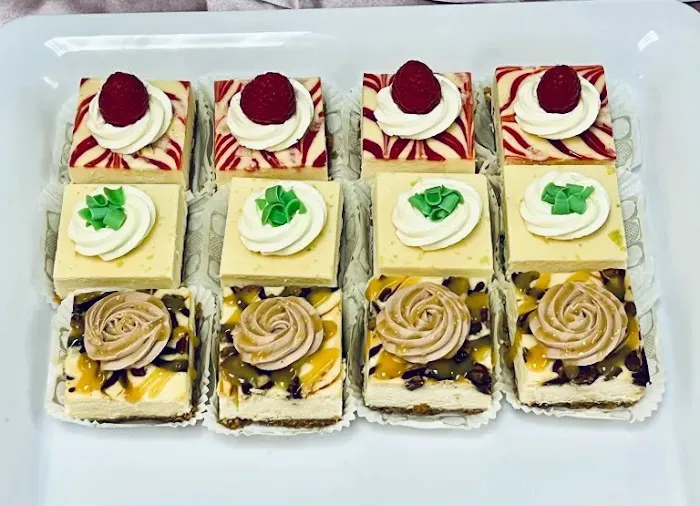 Buttercream Cakes and Desserts Picture 7