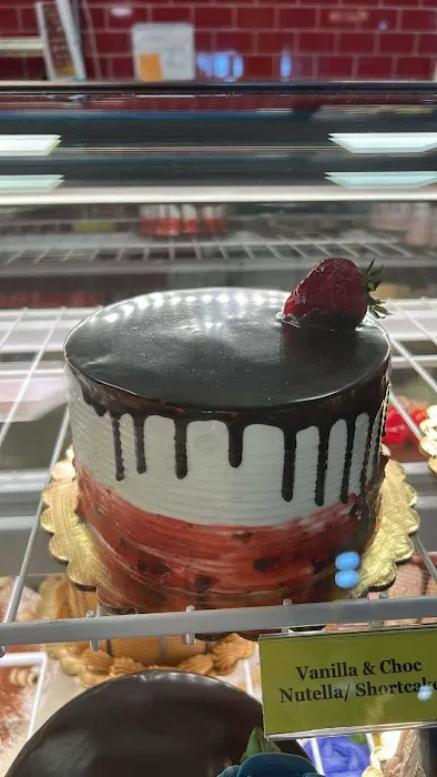 Exquisite Cake Bakery Picture 9