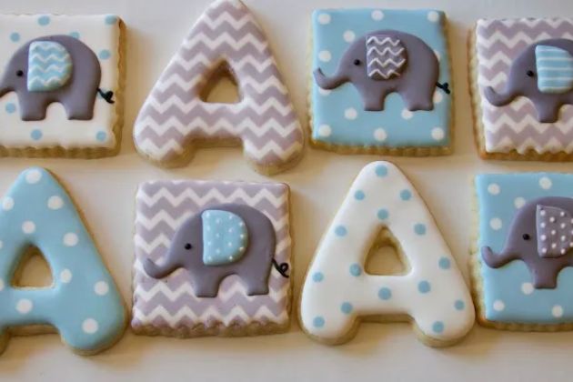 Custom Sweets by Sarah