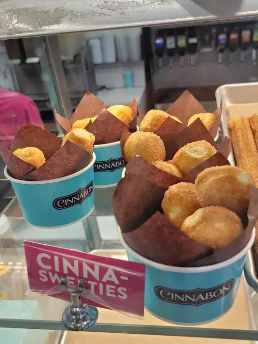 Cinnabon Picture 4