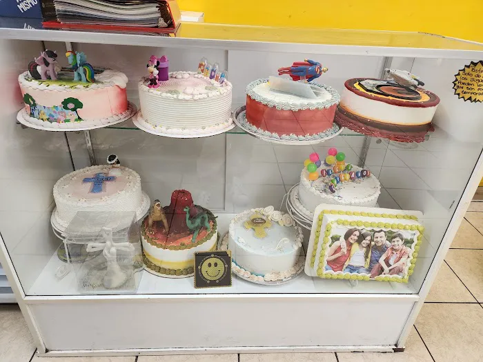 Panaderia Los Castillos Picture 3