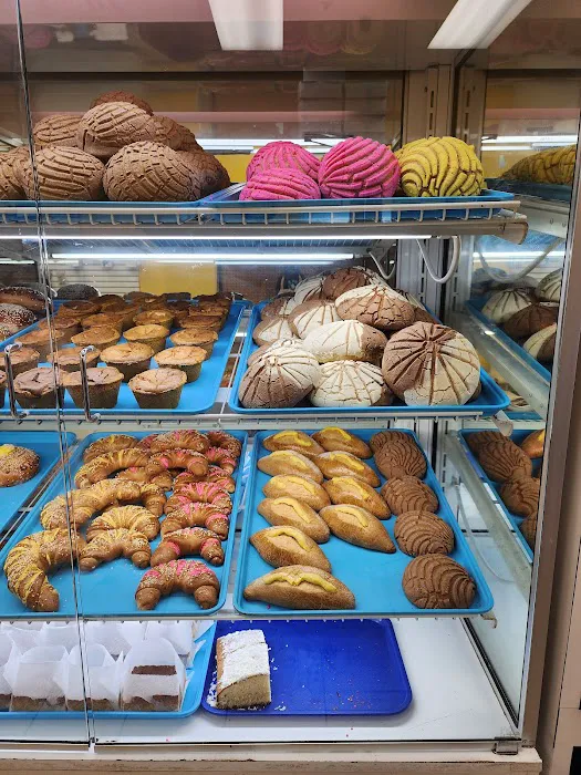 Panaderia Los Castillos Picture 1