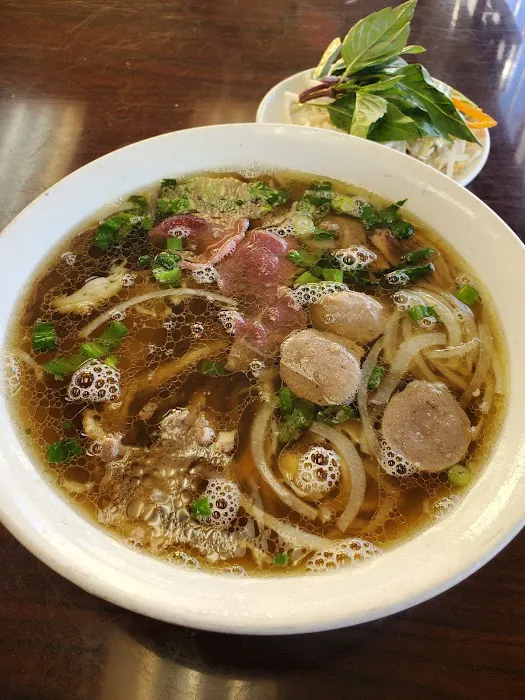Ai Hue's Bakery & Deli Picture 5