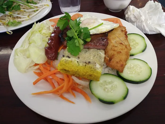 Ai Hue's Bakery & Deli Picture 7