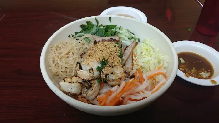 Ai Hue's Bakery & Deli Picture 2