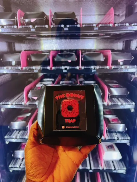 The Donut Trap - Grand Ave Machine Picture 2