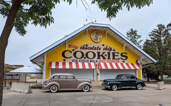 Sweet Martha's Cookie Jar Picture 3