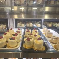 B&E Featuring Sweets By Diane ico