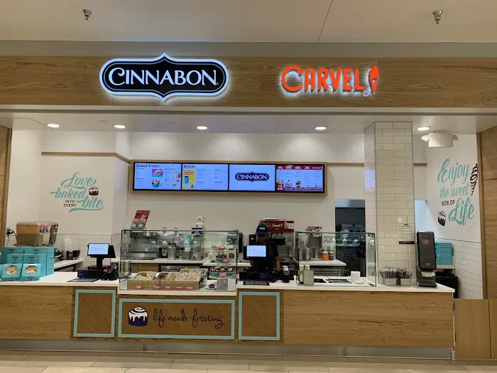 Cinnabon Picture 5