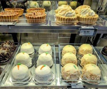 Hy-Vee Bakery