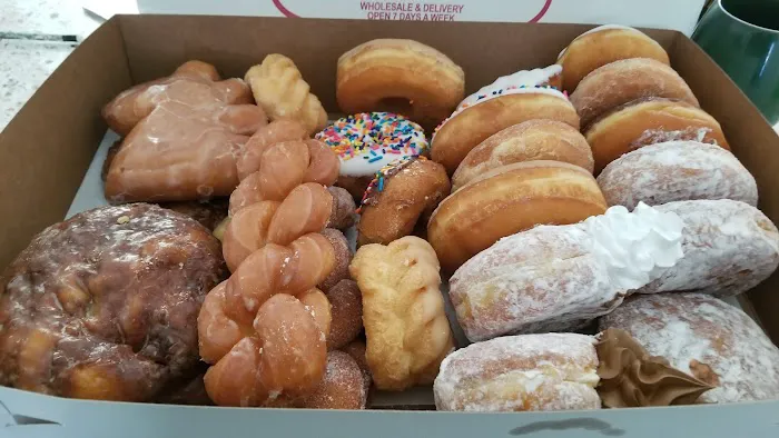 Puffy Cream Donuts Plus Picture 1
