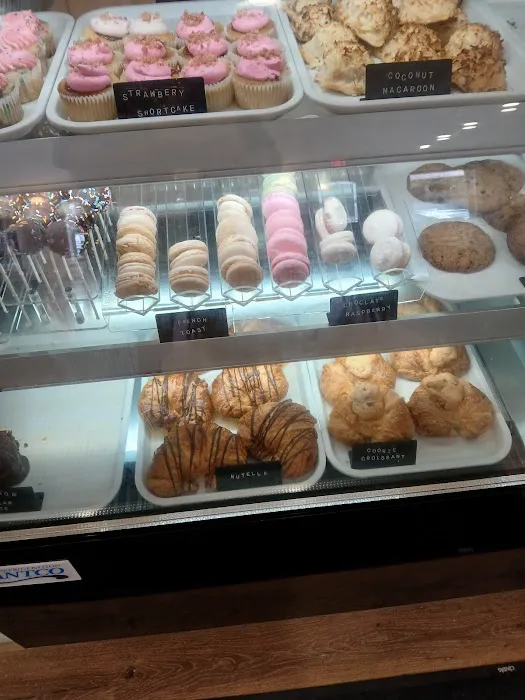 350 degrees bakery Picture 4