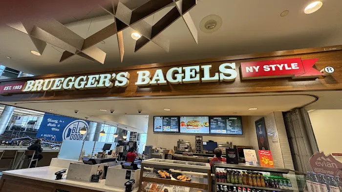 Bruegger’s Bagels Picture 3