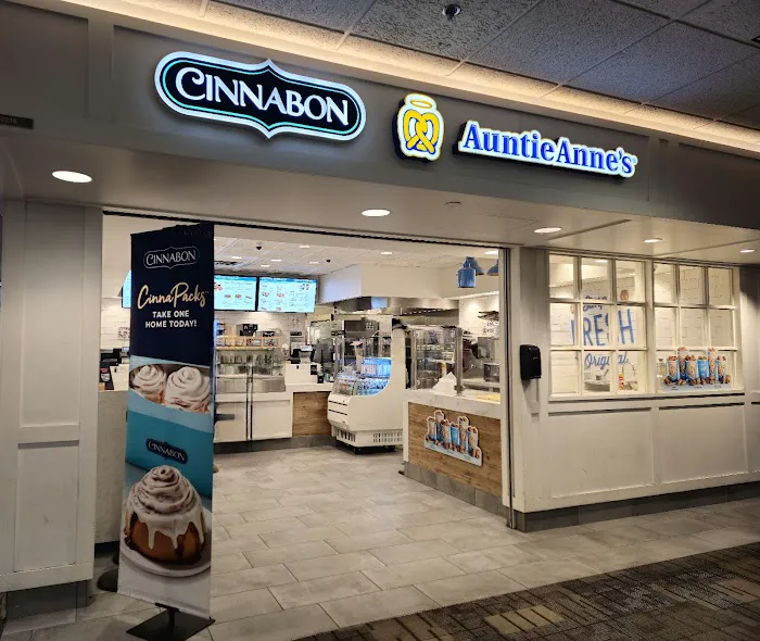 Cinnabon Picture 3