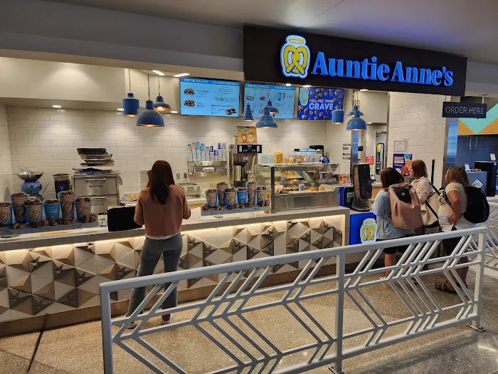 Auntie Anne's Picture 2