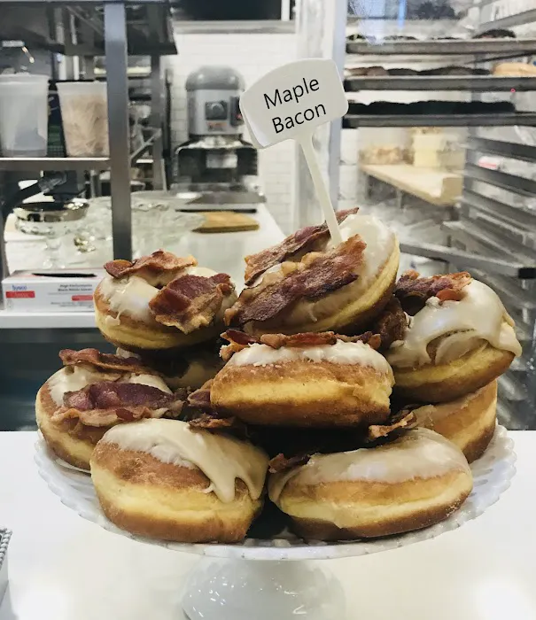 Angel Food Bakery & Donut Bar Picture 5
