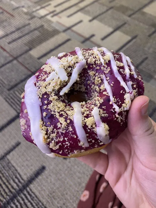 Angel Food Bakery & Donut Bar Picture 2