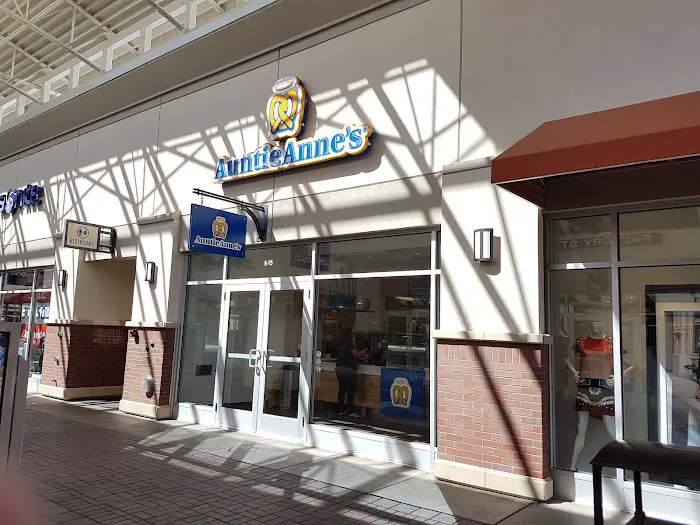 Auntie Anne's Picture 4