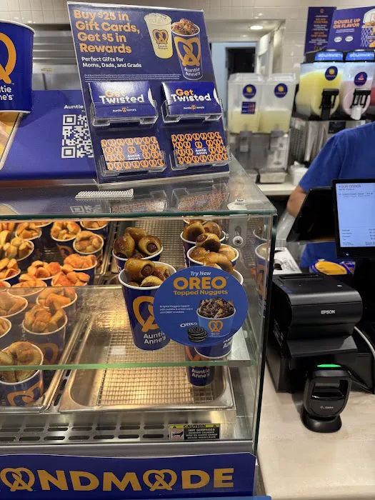 Auntie Anne's Picture 3