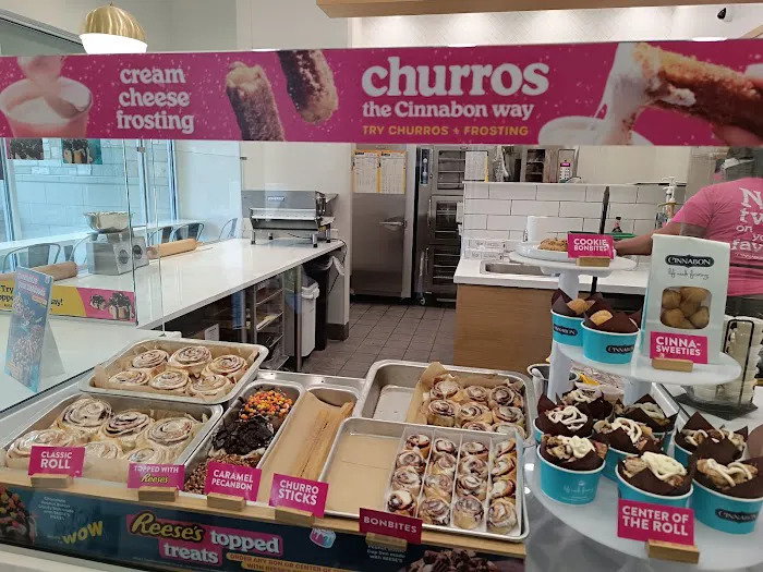 Cinnabon Picture 9