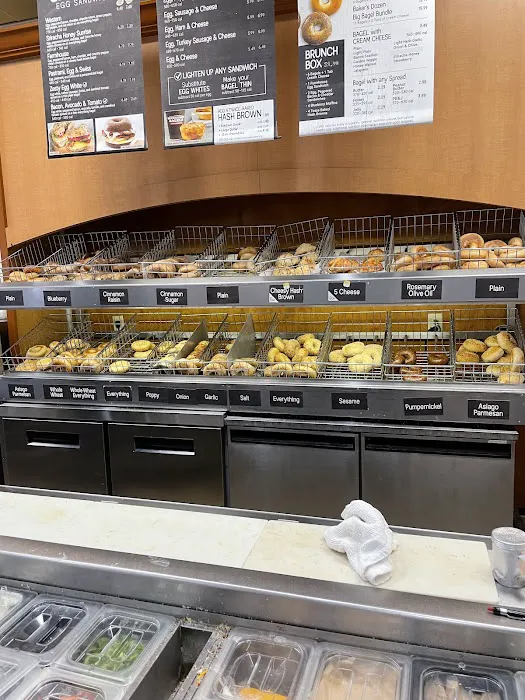 Bruegger's Bagels Picture 4