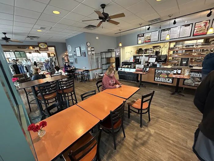 Big Apple Bagels Picture 1