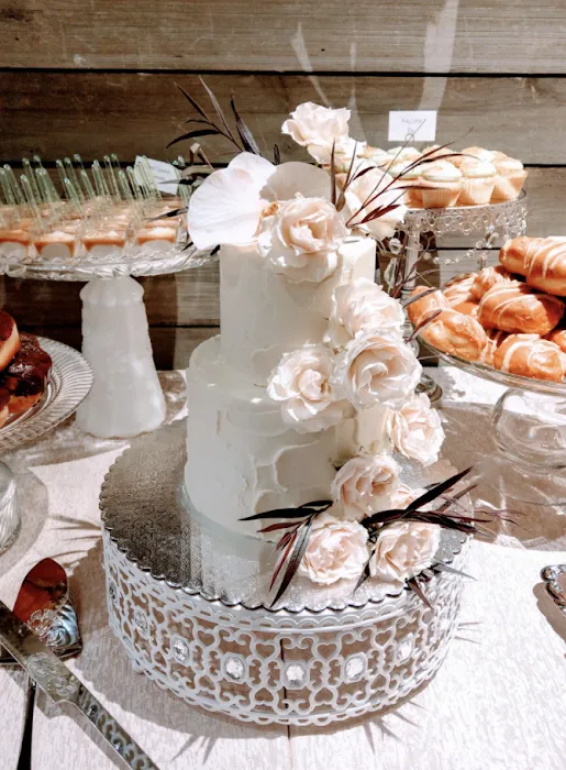 Angel Food Wedding Kitchen Picture 1