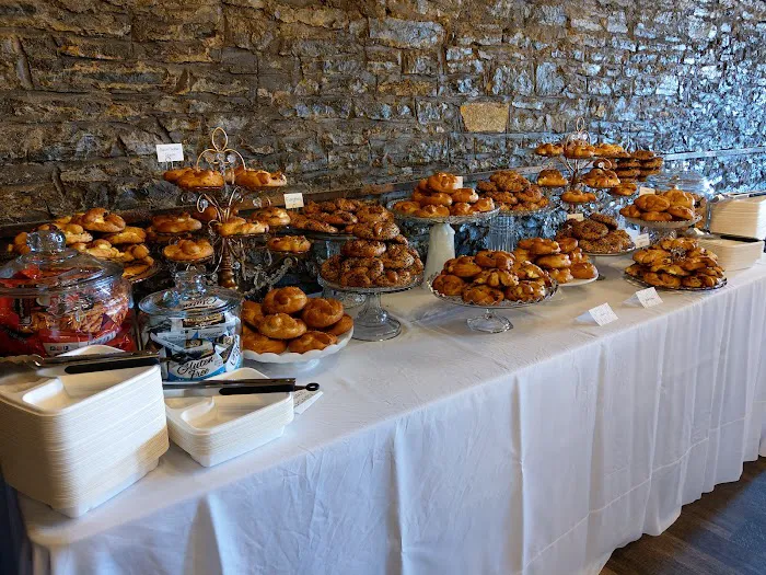 Angel Food Wedding Kitchen Picture 2