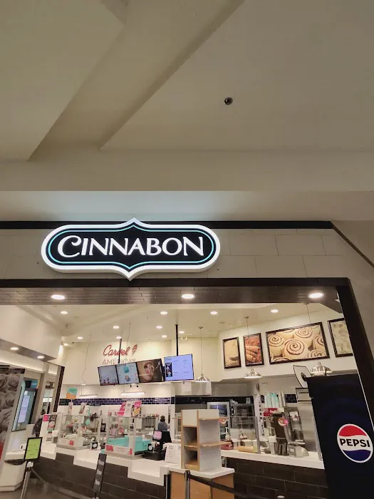 Cinnabon Picture 8