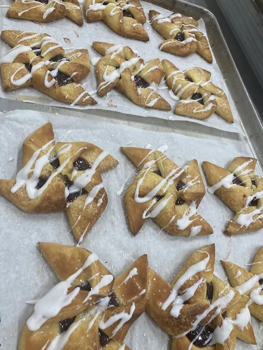 Sara's Bakery - featuring Tipsy Pies Picture 10