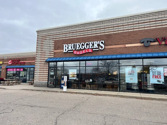 Bruegger's Bagels Picture 8