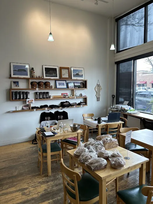 Aki's BreadHaus & WunderBar Picture 7