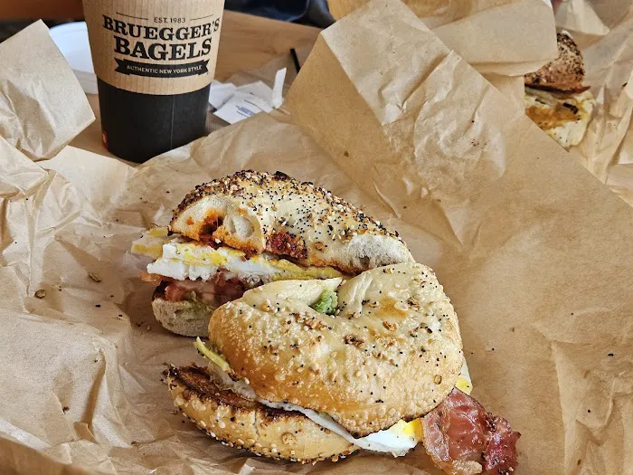 Bruegger's Bagels Picture 8