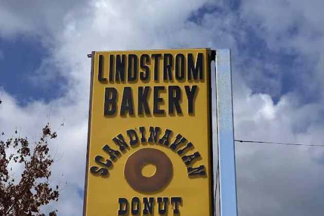 Lindström Bakery