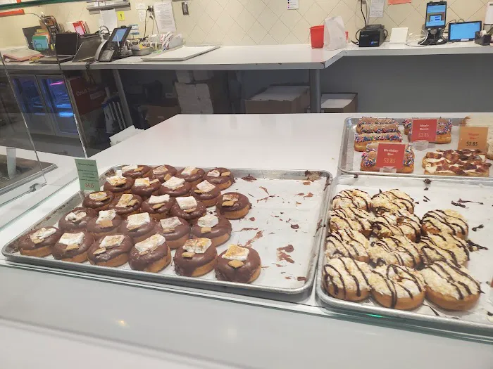 Cardigan Donuts - City Center Picture 3